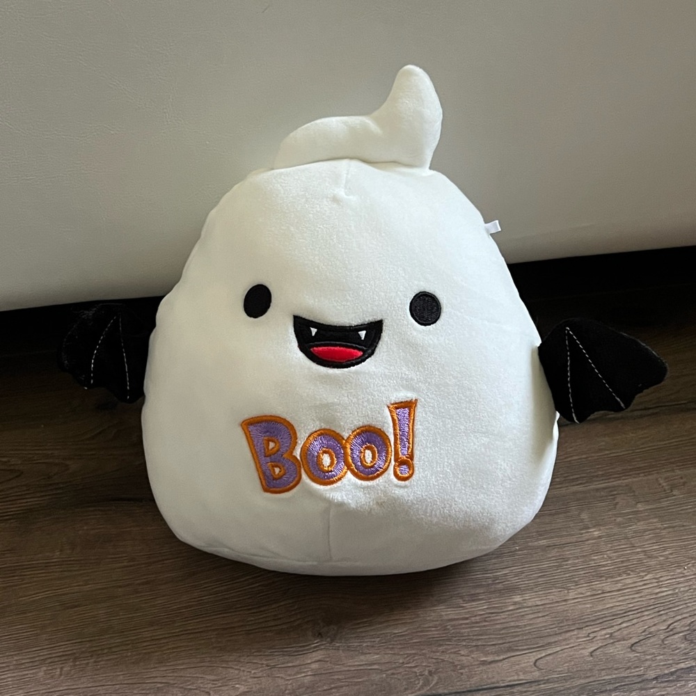 Grace Ghost Halloween Squishmallow (wings)